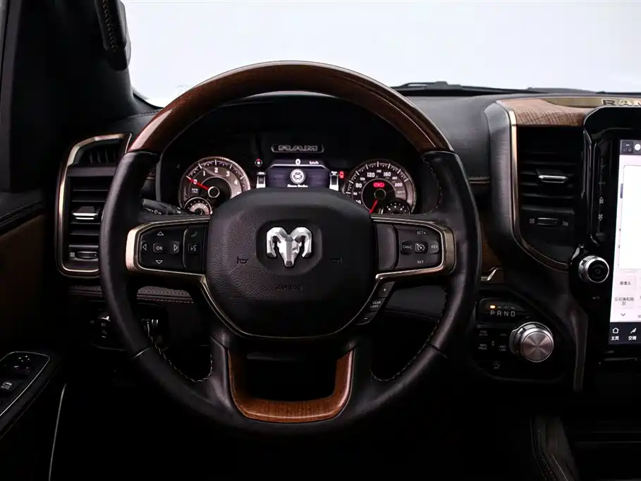 Ram Trucks 2022 5.7L