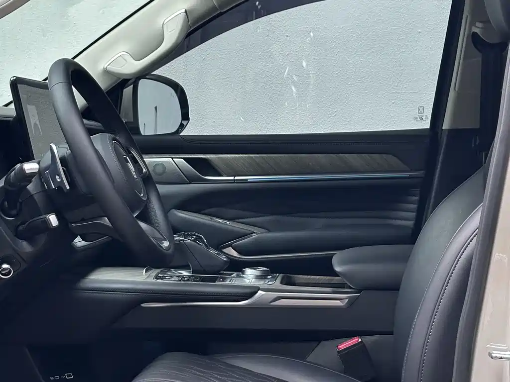 Tank 500 2022 3.0T Sport 5 мест