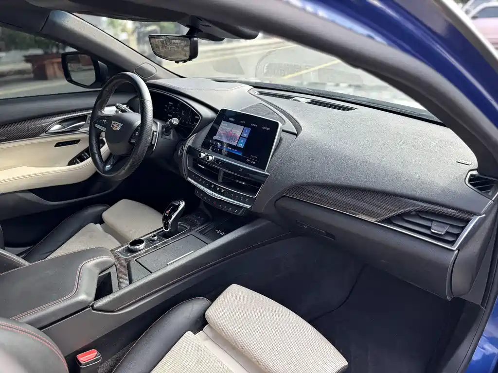 Cadillac CT5 — миниатюра 20