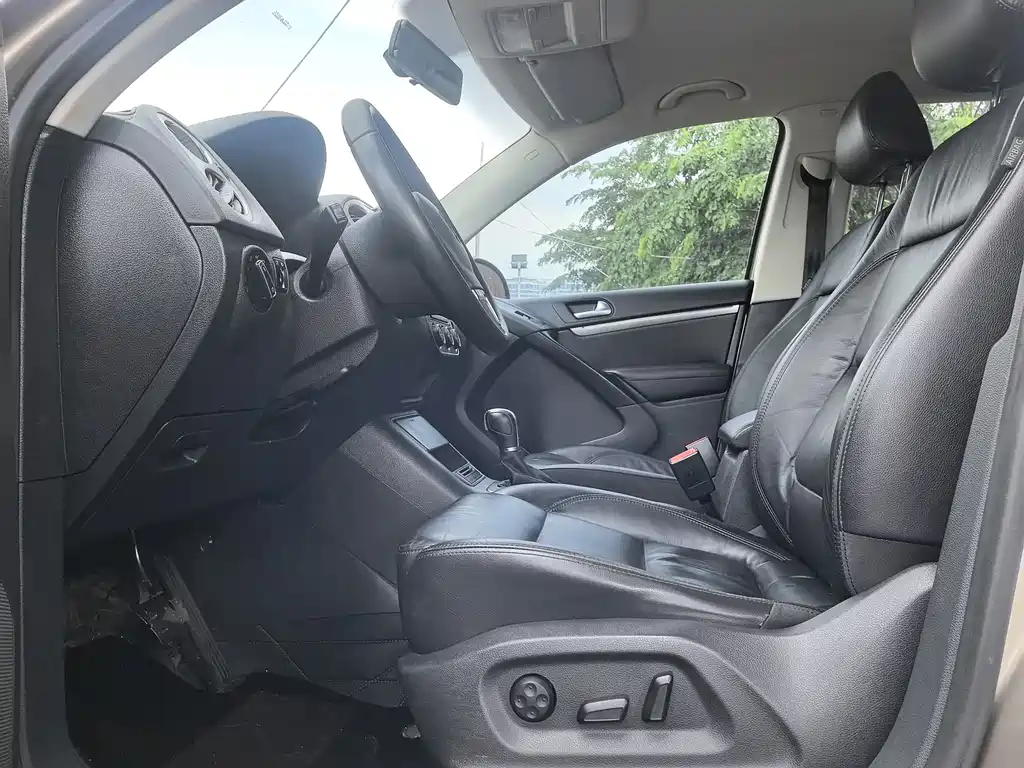 Volkswagen Tiguan — миниатюра 4