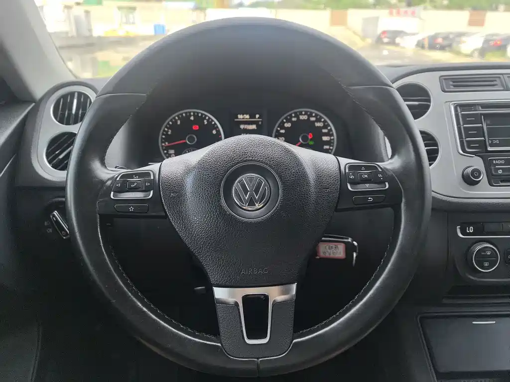 Volkswagen Tiguan — миниатюра 11