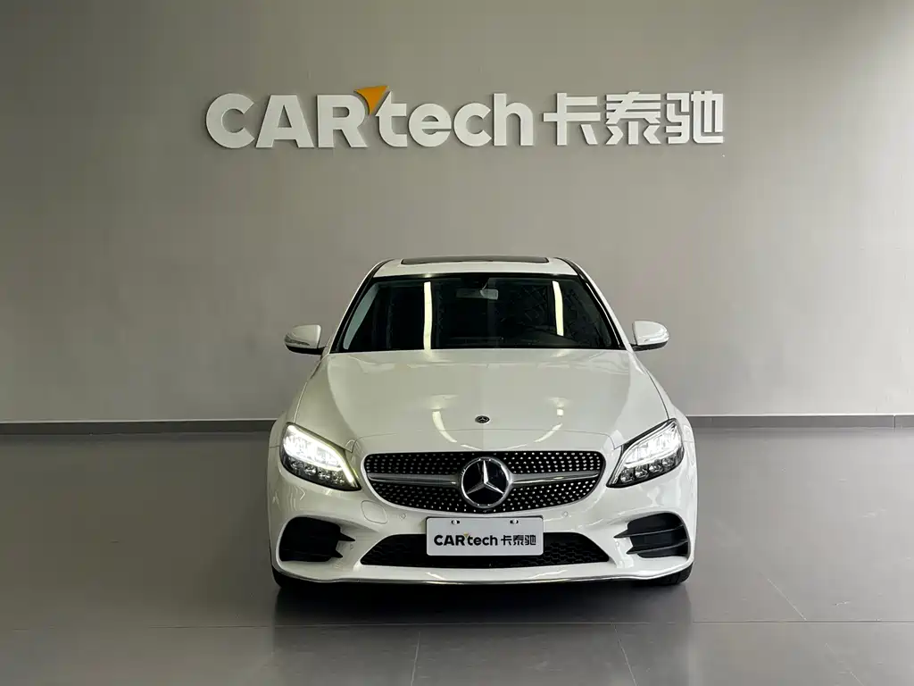 Mercedes-Benz C-Class — миниатюра 2