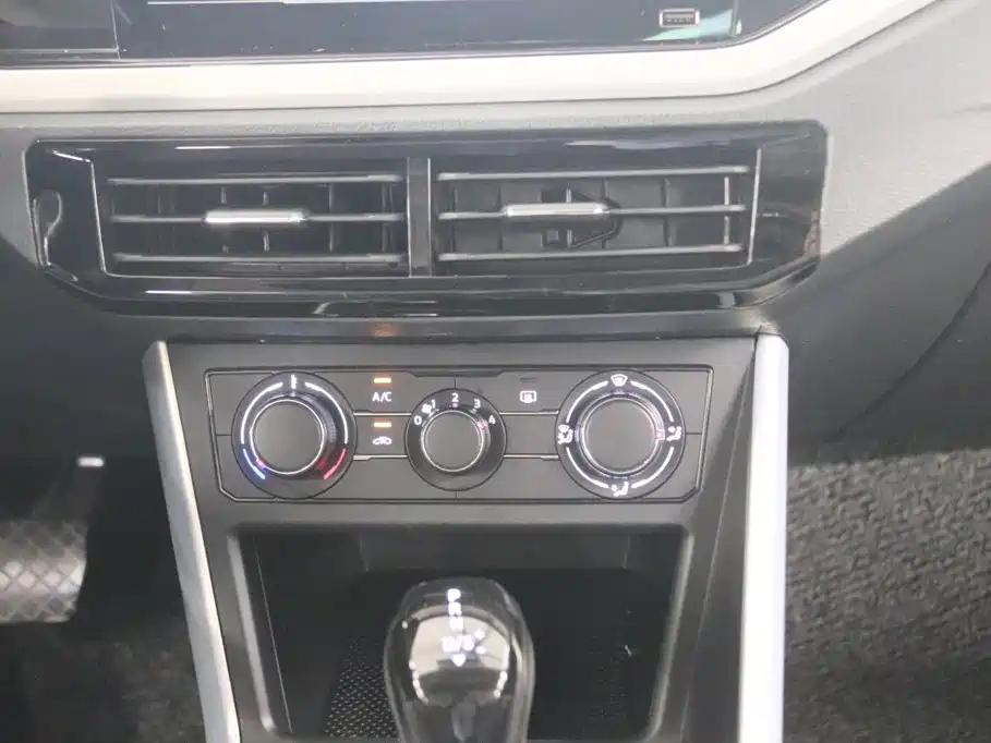 Volkswagen Polo — миниатюра 8