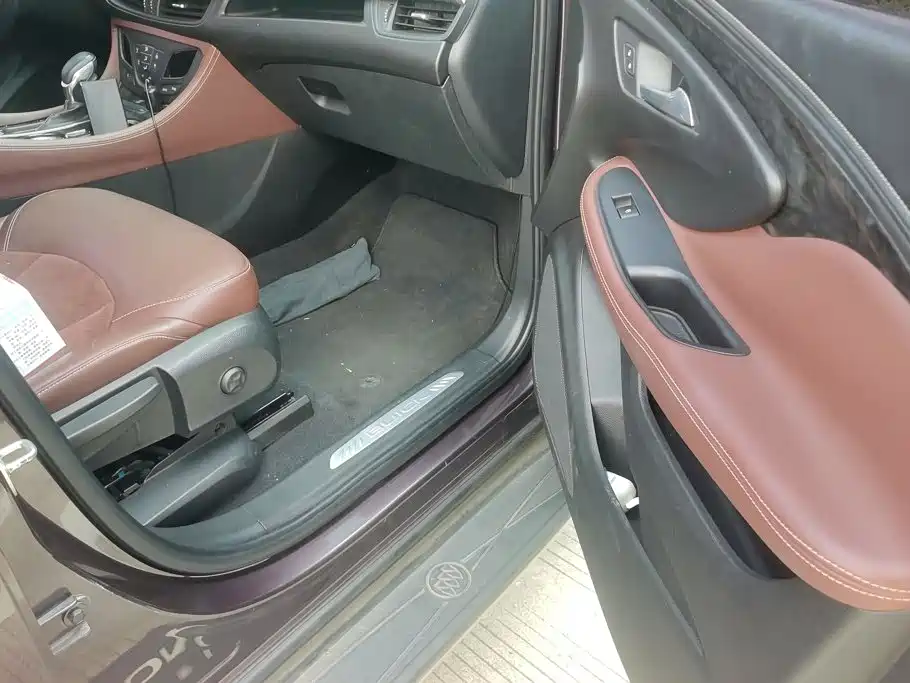 Buick Envision Plus — миниатюра 8
