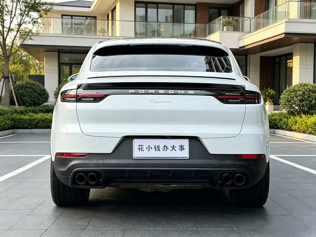 Porsche Cayenne — миниатюра 8