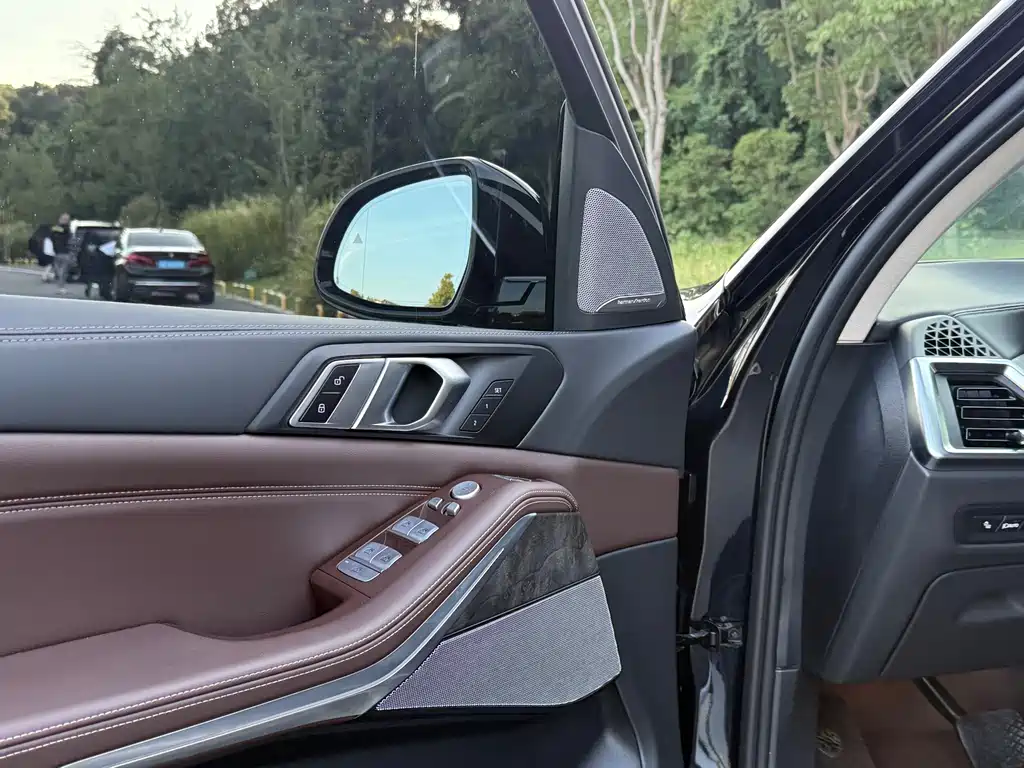 BMW X5 — миниатюра 8