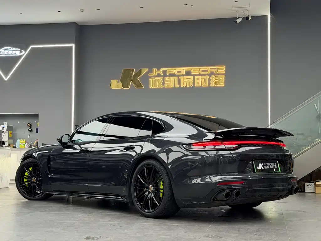 Porsche Panamera Hybrid — миниатюра 5