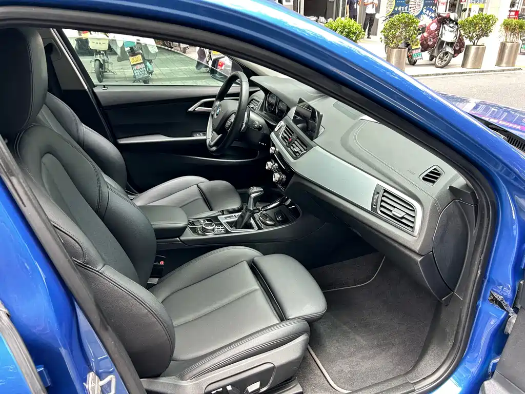 BMW 1 Series — миниатюра 8