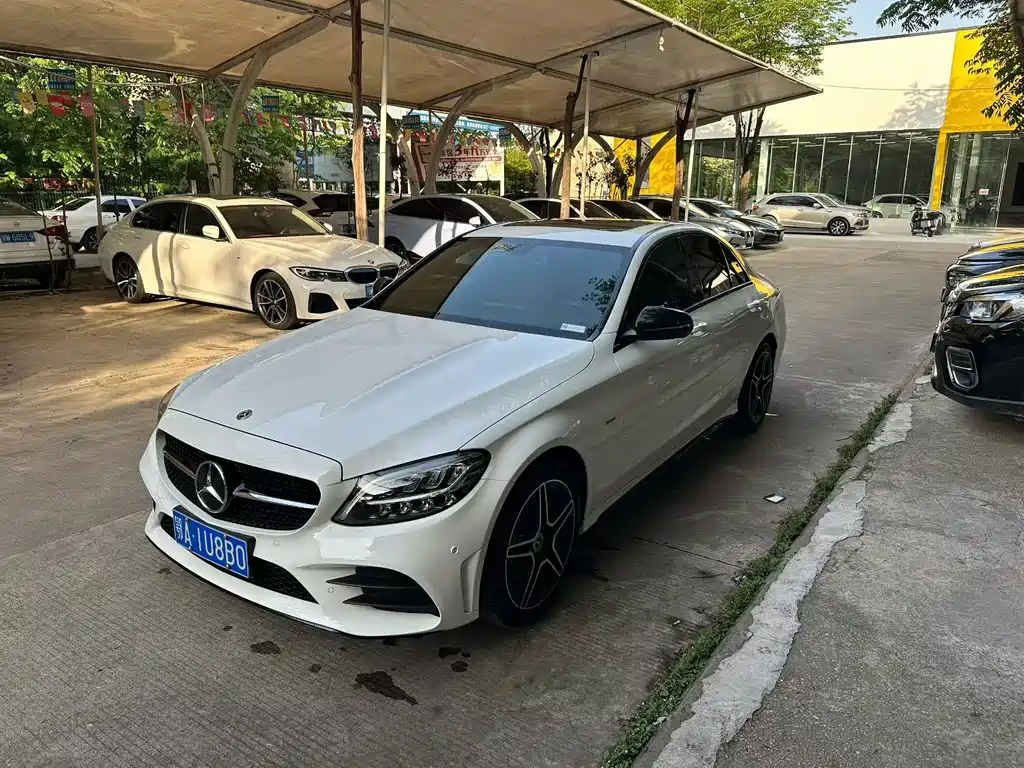 Mercedes-Benz C-Class 2021