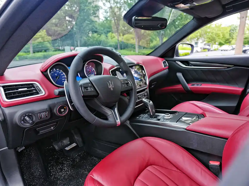 Maserati Ghibli — миниатюра 6