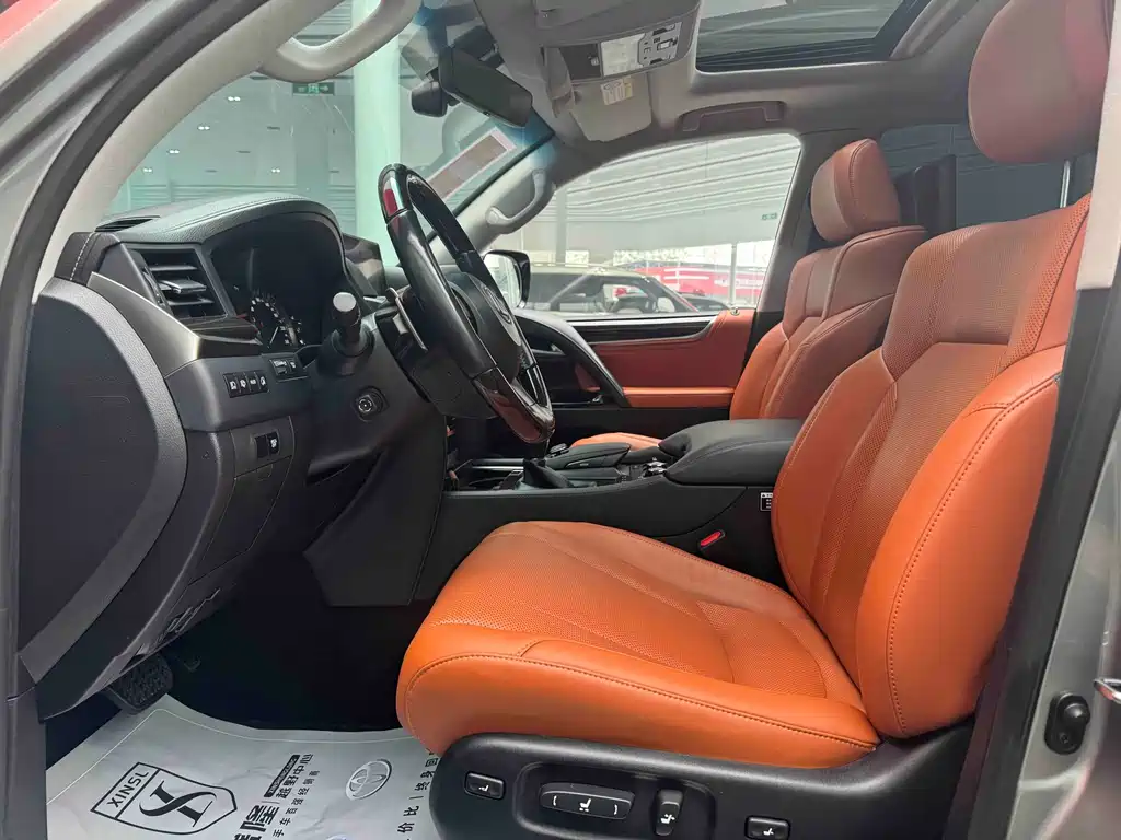 Lexus LX 2020 570