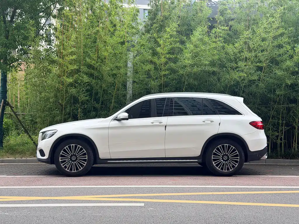 Mercedes-Benz GLC — миниатюра 13