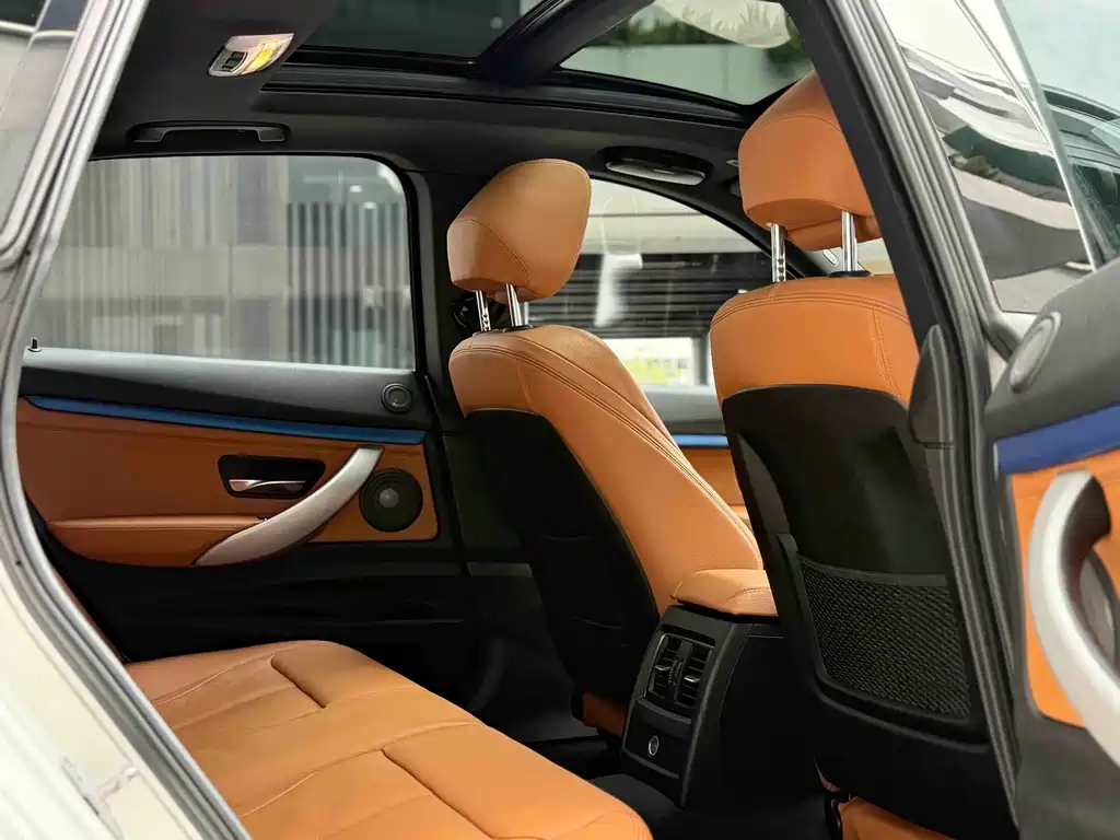 BMW 3 Series GT — миниатюра 7