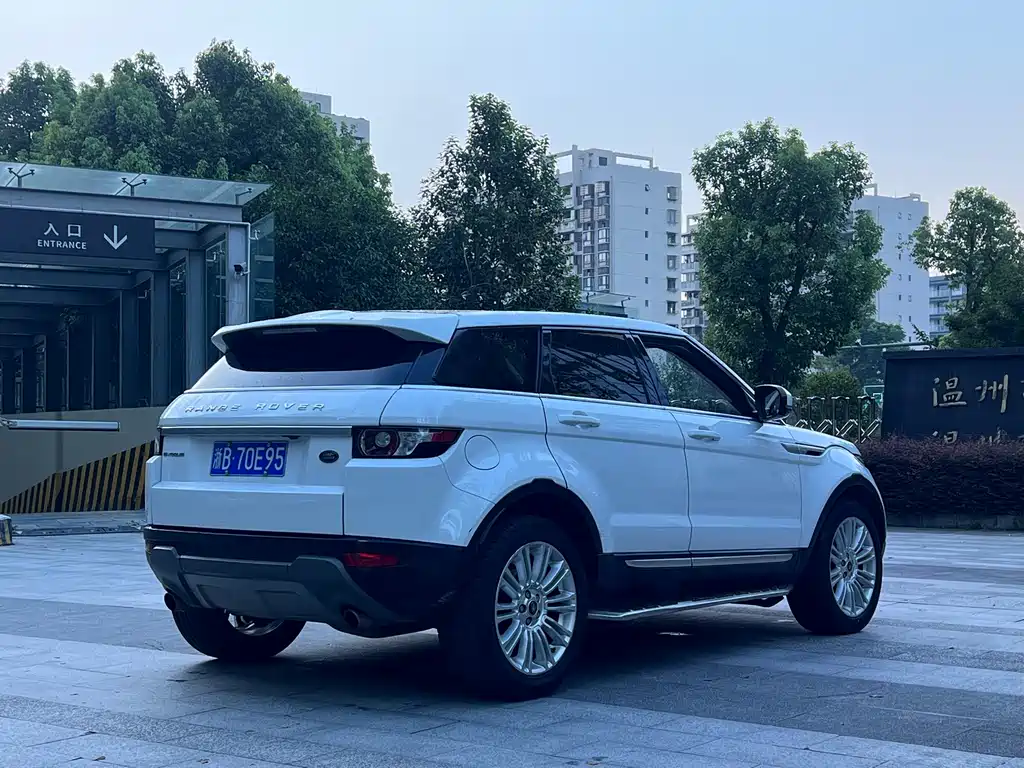 Land Rover Evoque (Import) — миниатюра 8