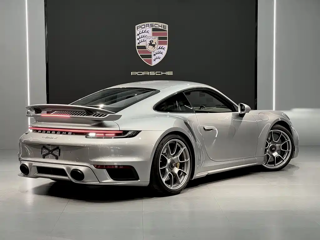 Porsche 911 2022 Turbo S 3.7T