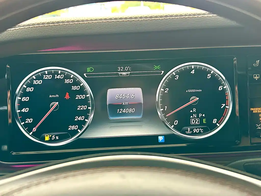 Mercedes-Benz S-Class — миниатюра 14