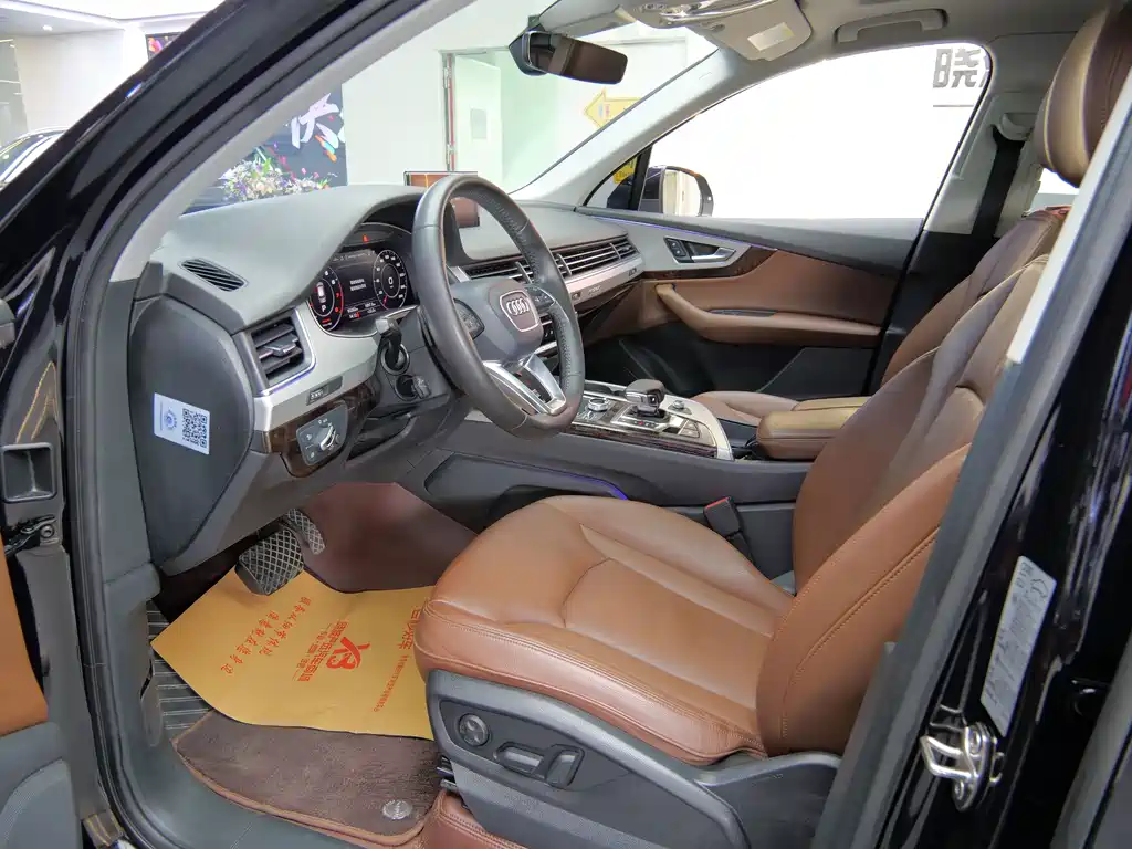 Audi Q7 — миниатюра 7
