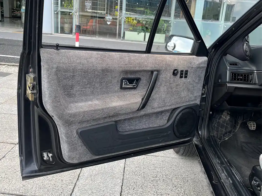Volkswagen Santana Classic — миниатюра 13
