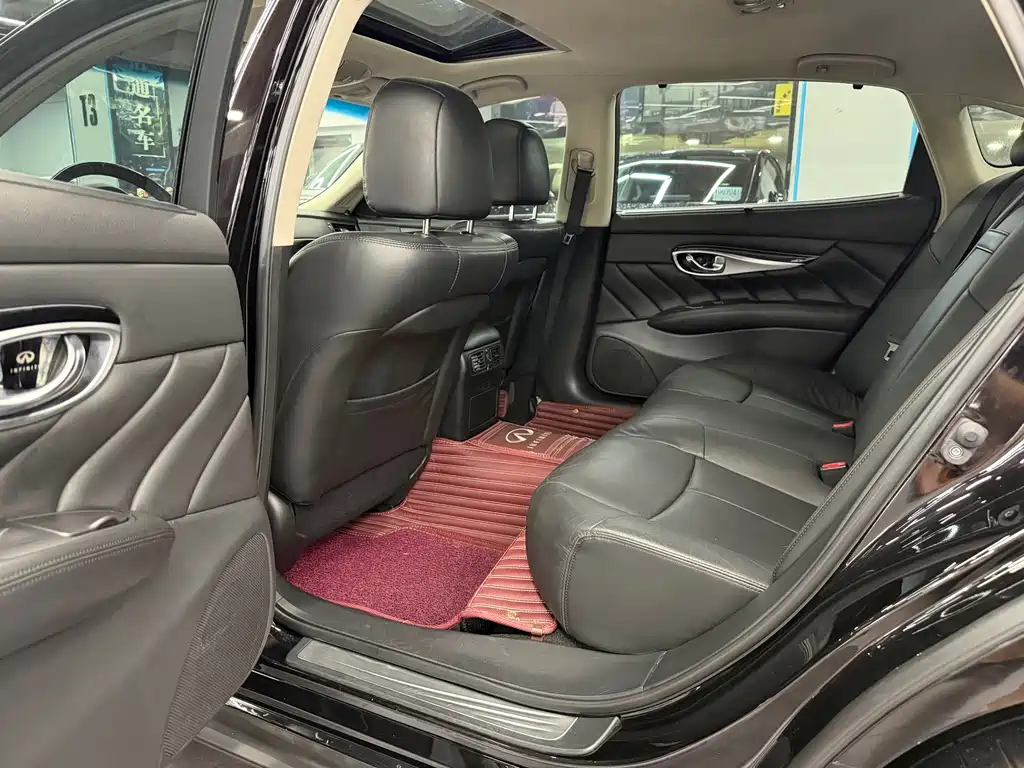 Infiniti Q70 Q70L 2.5L Elite Edition, фото 10