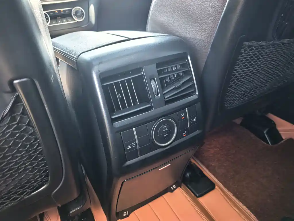 Mercedes-Benz GL-Class — миниатюра 19
