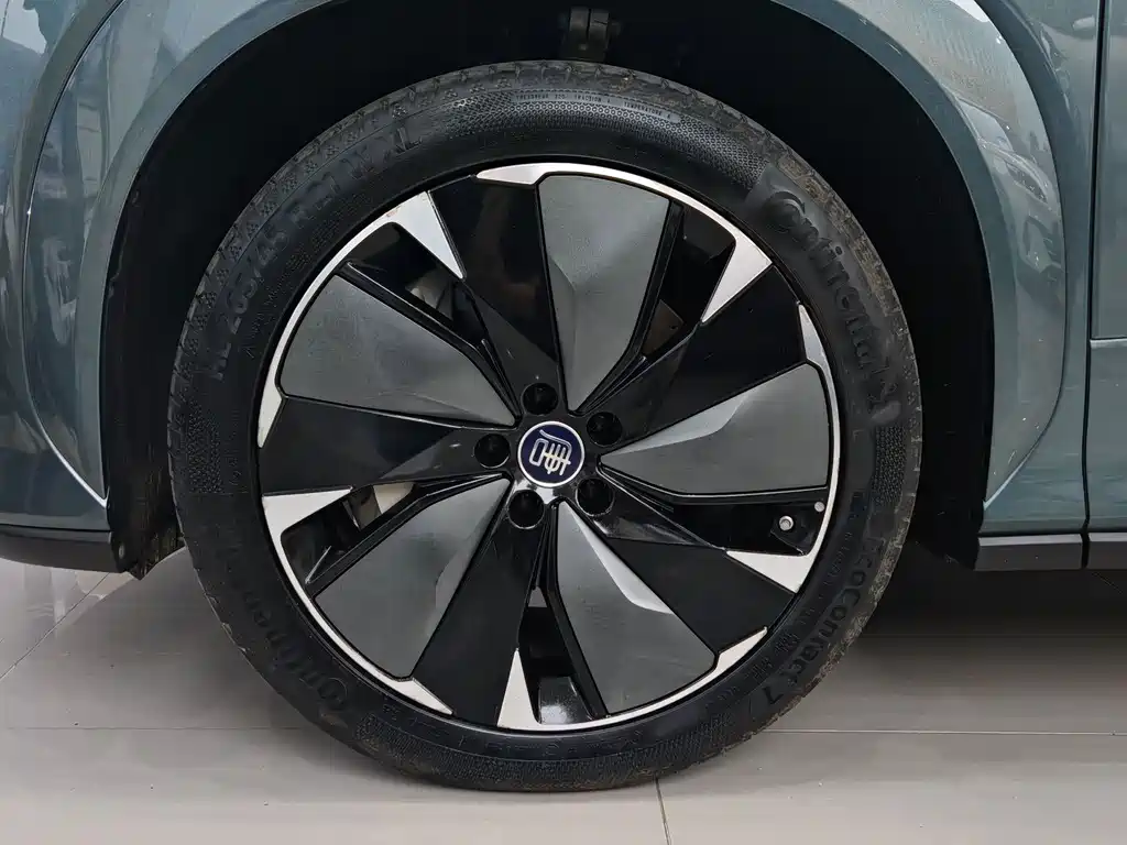 BYD Tang L — миниатюра 15