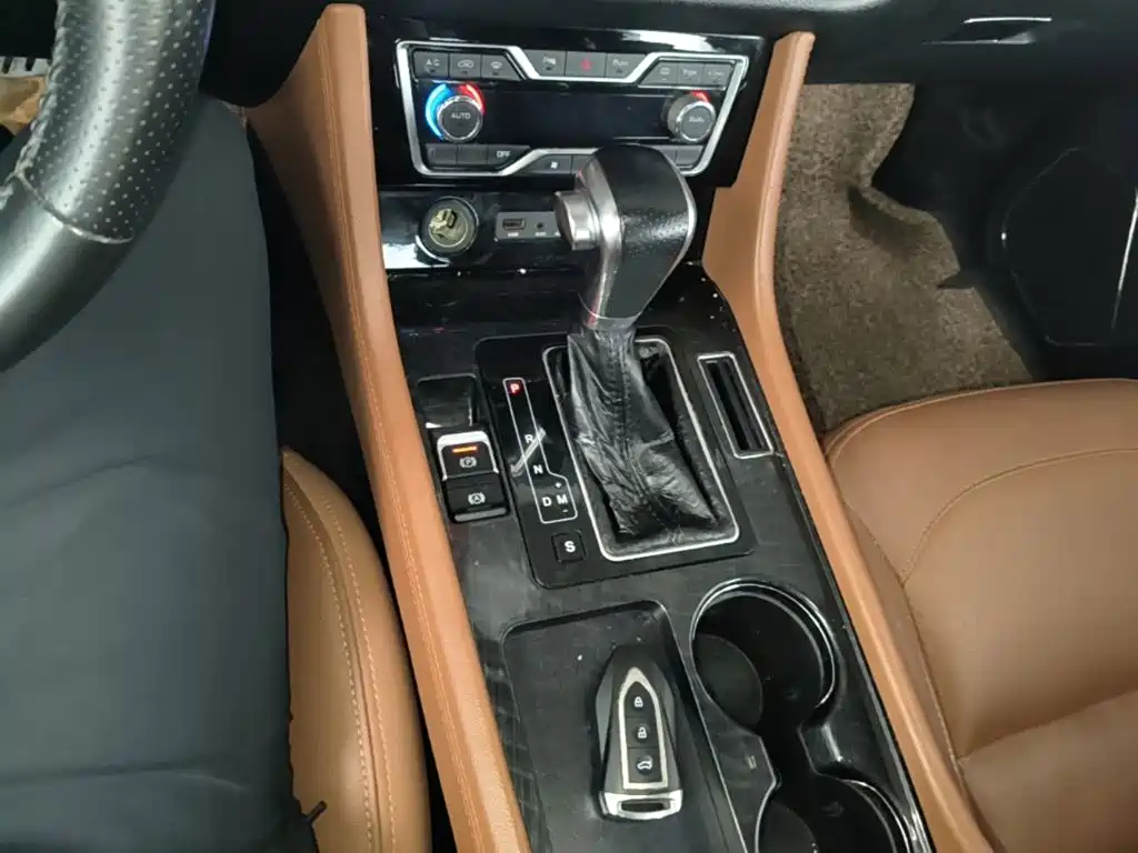 Zotye T600 Coupe — миниатюра 14