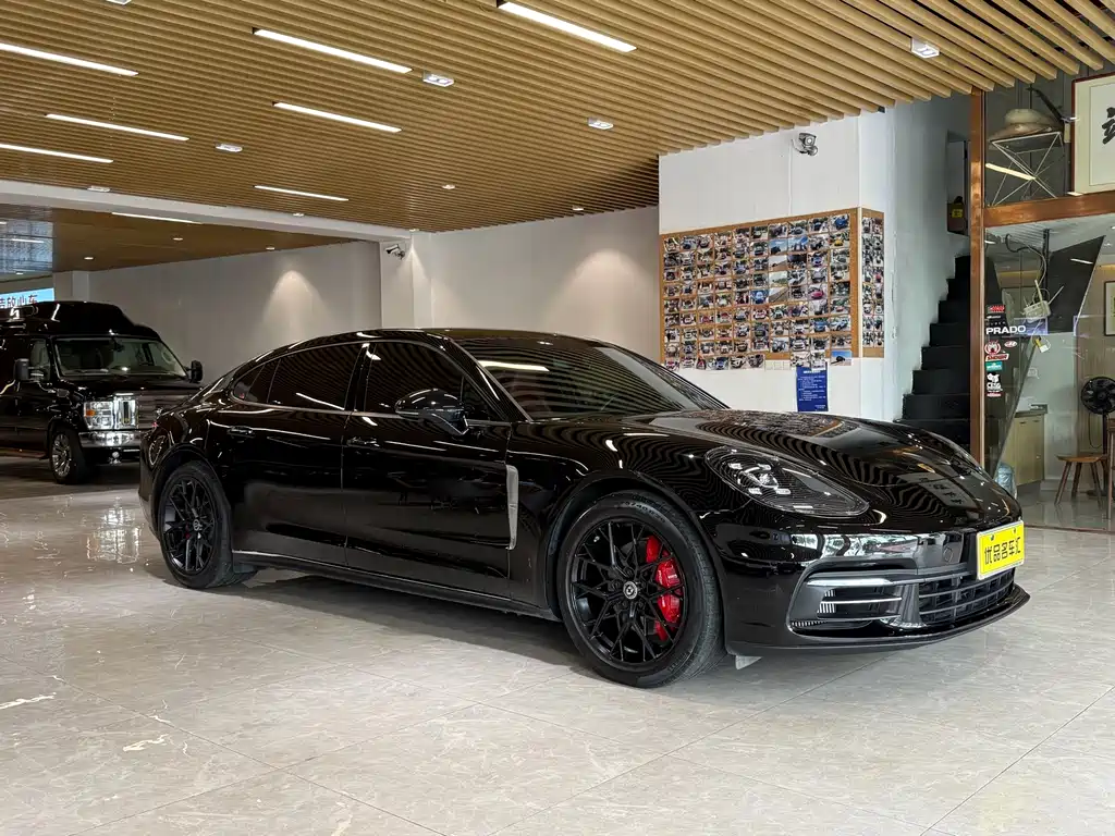 Porsche Panamera — миниатюра 3