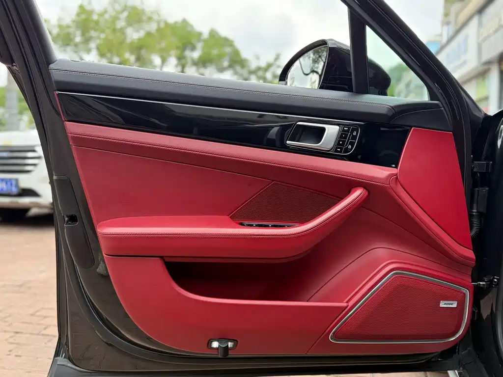 Porsche Panamera — миниатюра 9