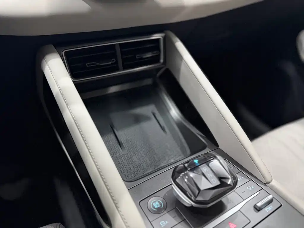 BYD Yuan UP — миниатюра 13