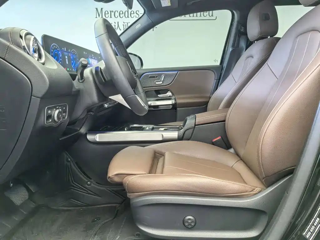 Mercedes-Benz EQB — миниатюра 14