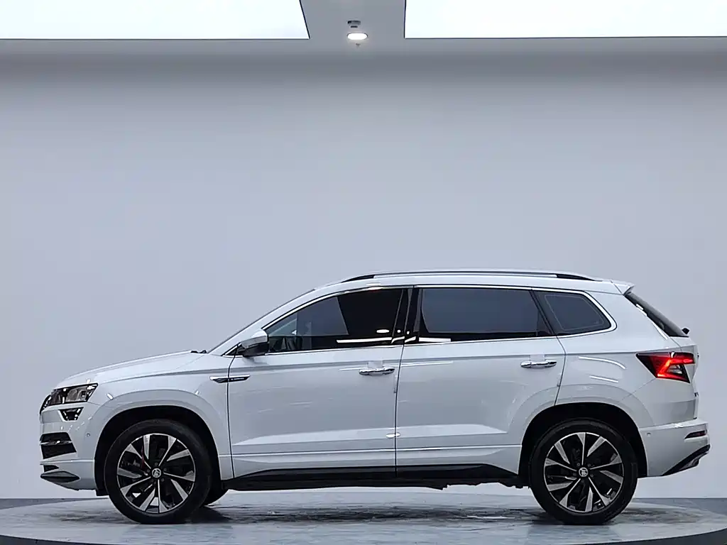 Skoda Karoq 2023 TSI280