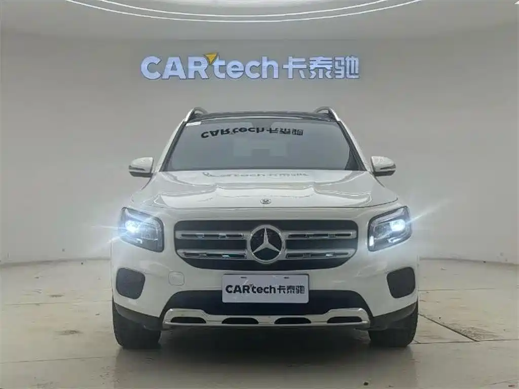 MERCEDES-BENZ GLB