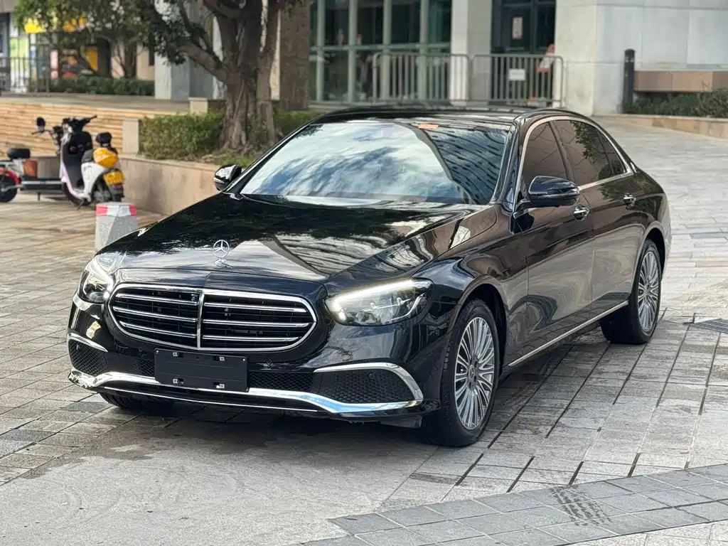 Mercedes-Benz E-Class 2023