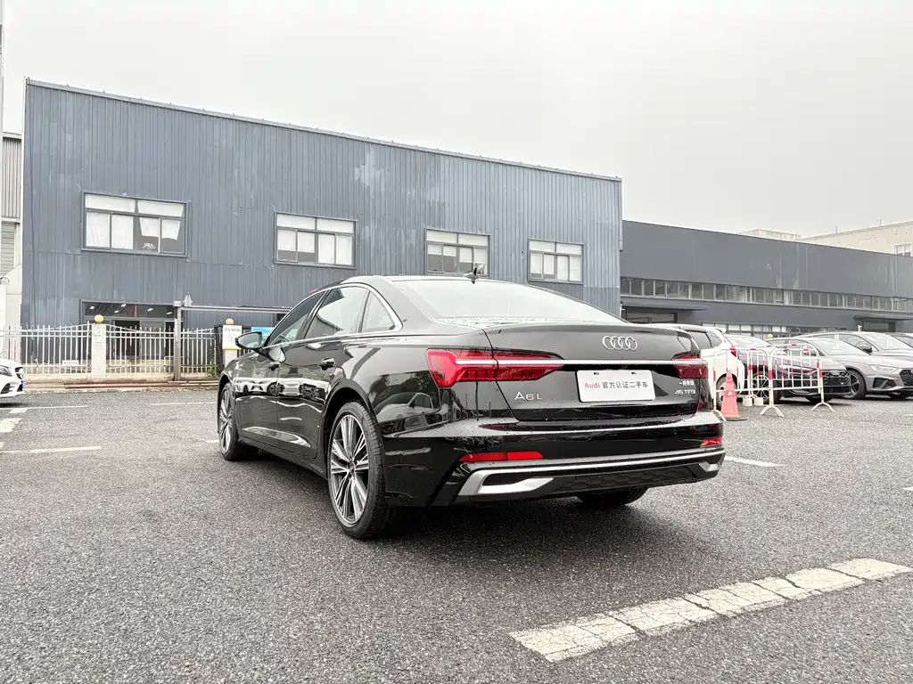 Audi A6L 2025 45 TFSI