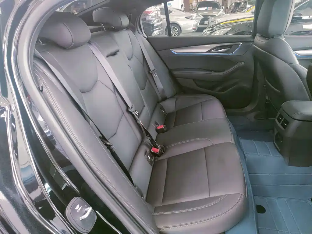 Cadillac CT5 — миниатюра 37