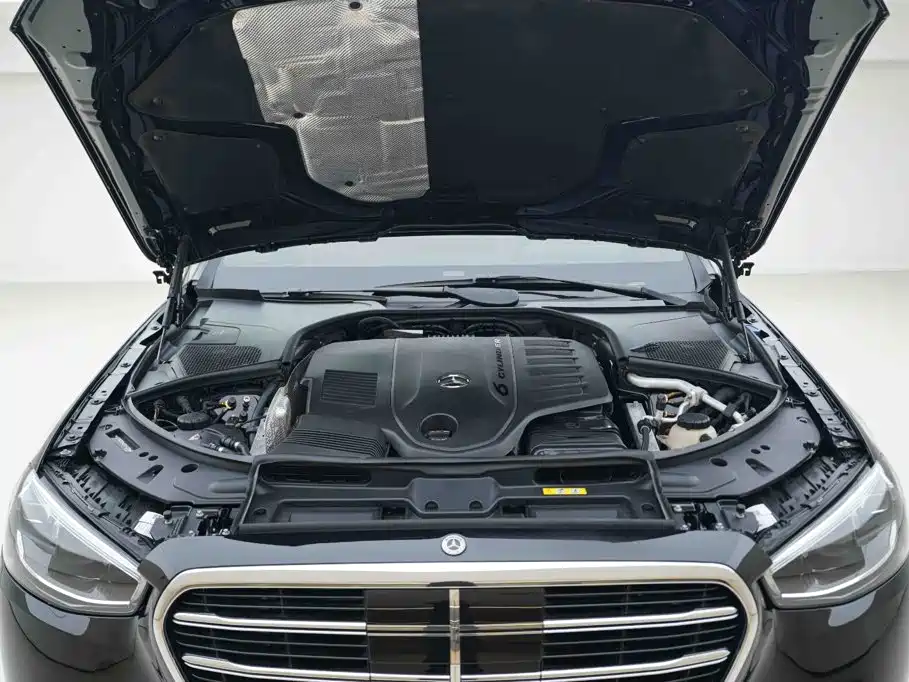 Mercedes-Benz S-Class — миниатюра 6