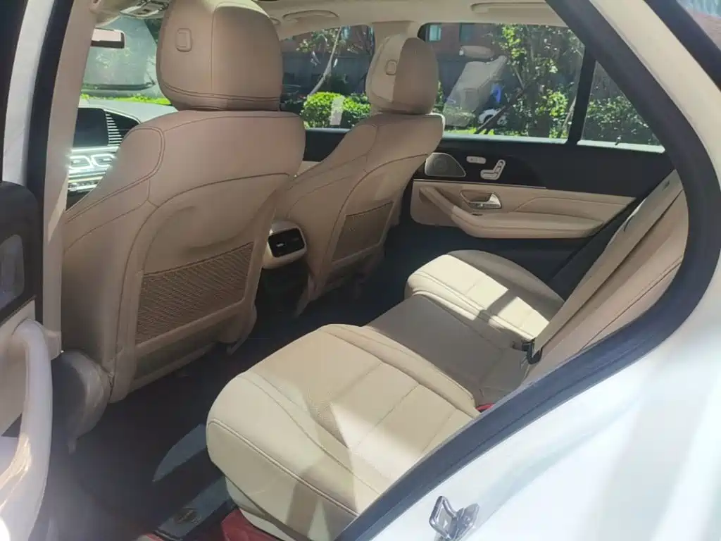 Mercedes-Benz GLE (Import) — миниатюра 17