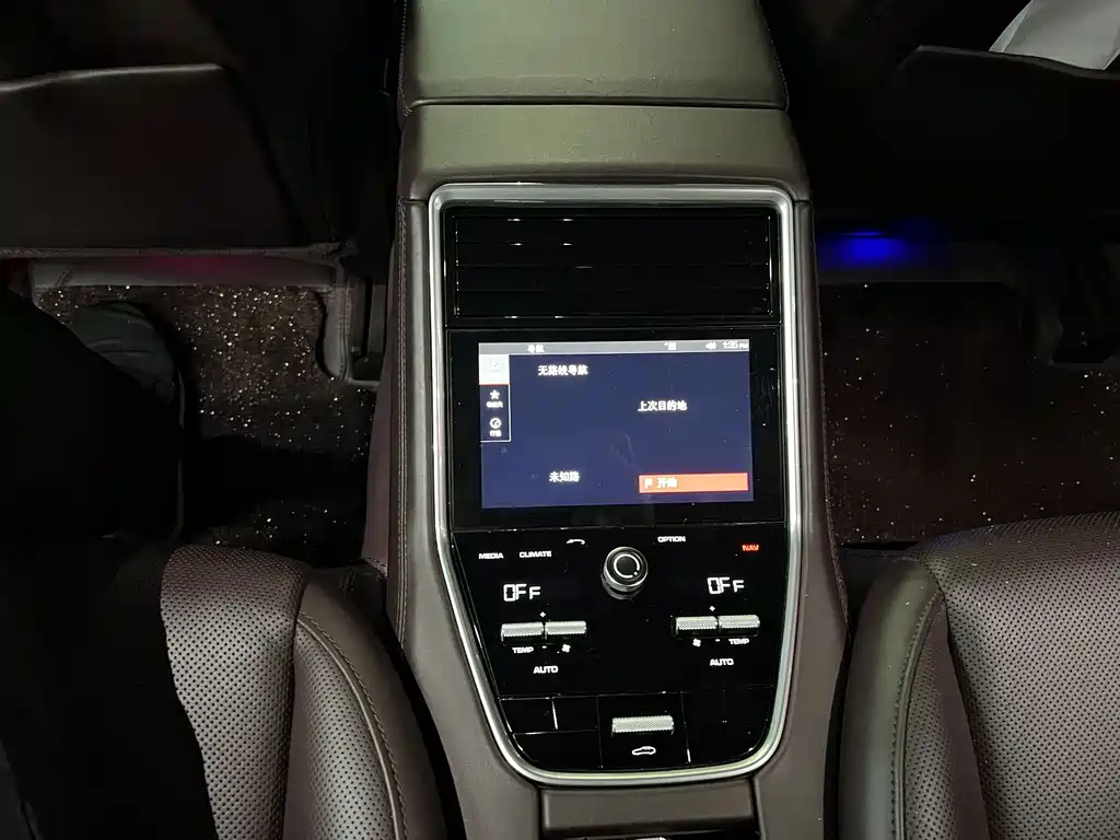 Porsche Panamera — миниатюра 36