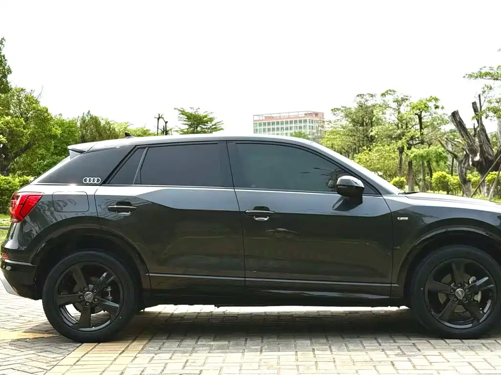 Audi Q2L — миниатюра 8