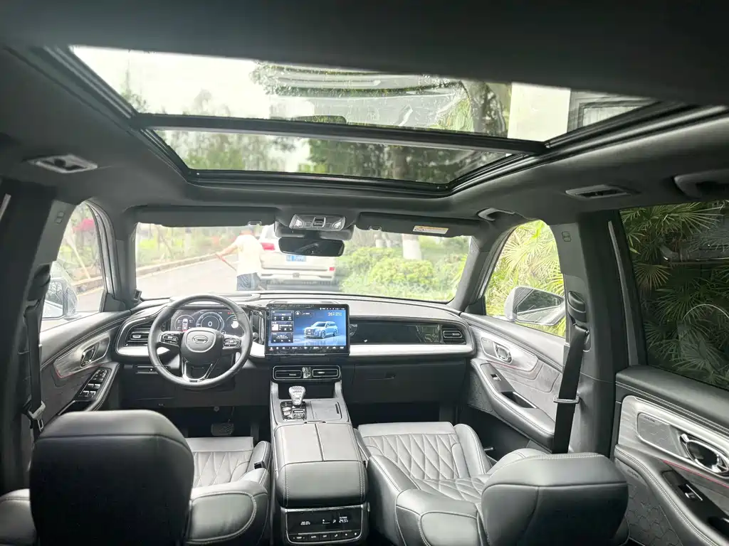 GAC GS8 2022 2.0TM Luxury ( мест)