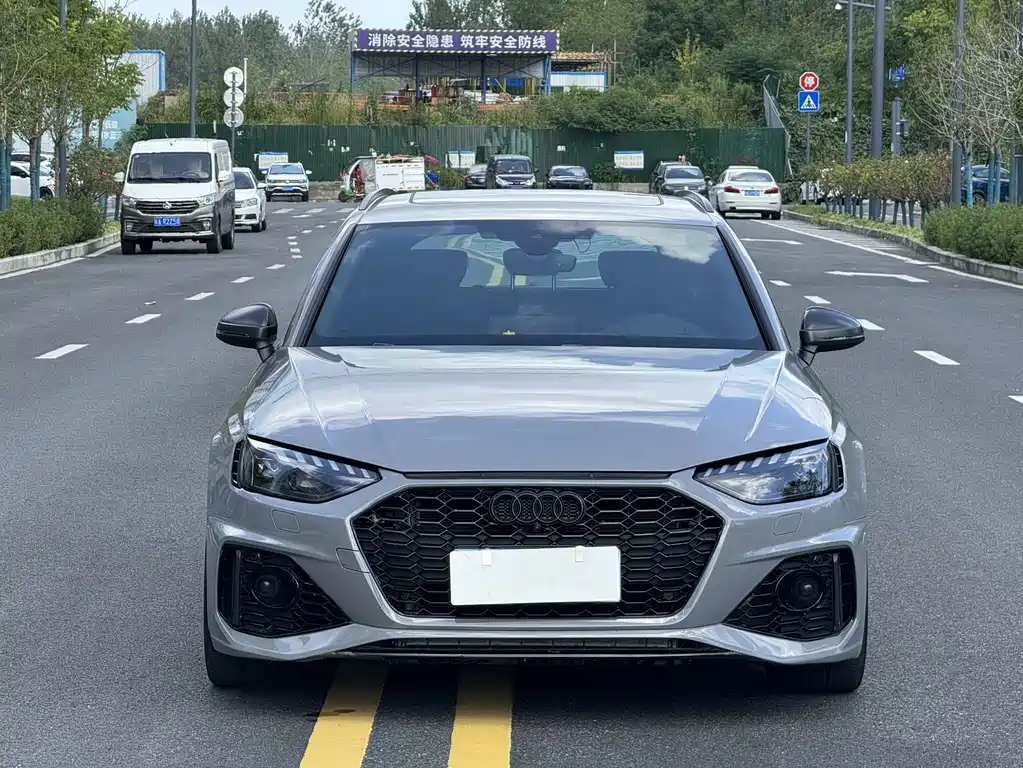 Audi RS 4 — миниатюра 2