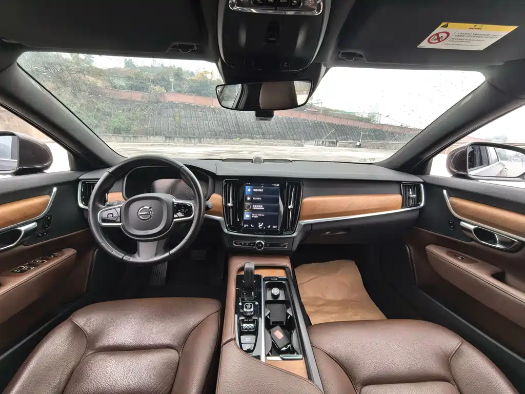 Volvo S90 2021 B5 Luxury