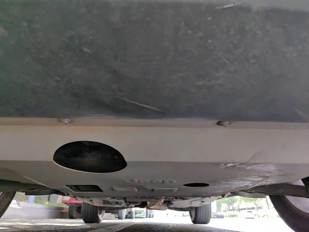 Jeep Cherokee (Import) — миниатюра 20