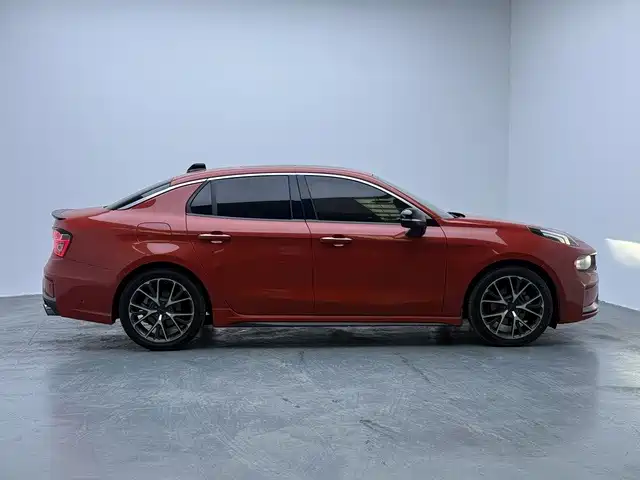 Lynk & Co 03 — миниатюра 19
