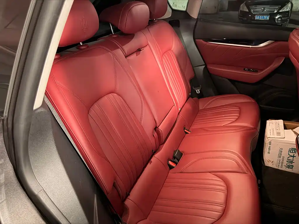 Maserati Levante — миниатюра 5