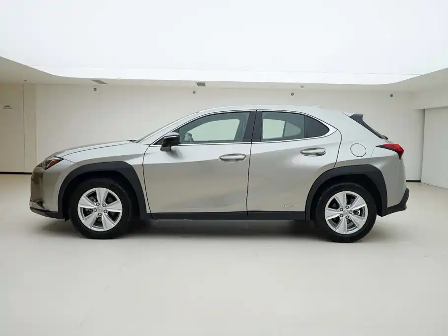 Lexus UX — миниатюра 2