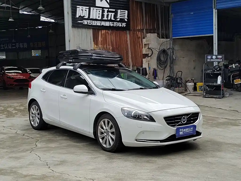 Volvo V40 — миниатюра 3