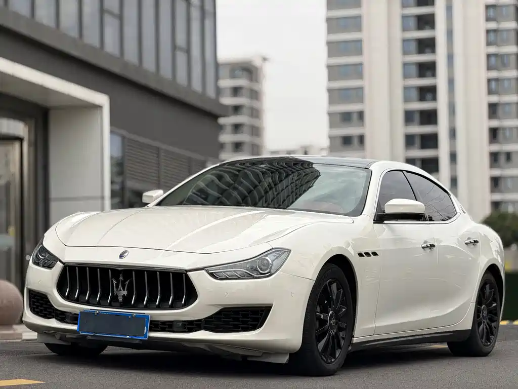 Maserati Ghibli 2018 3.0T Standard Edition