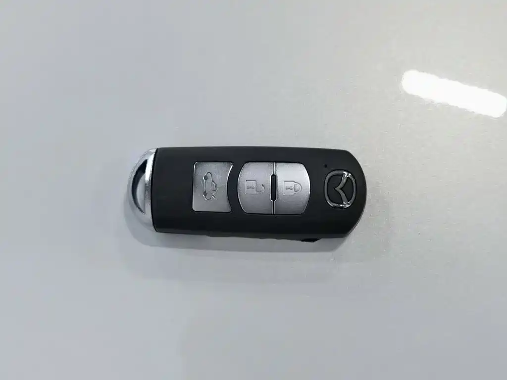 Mazda Atenza — миниатюра 19