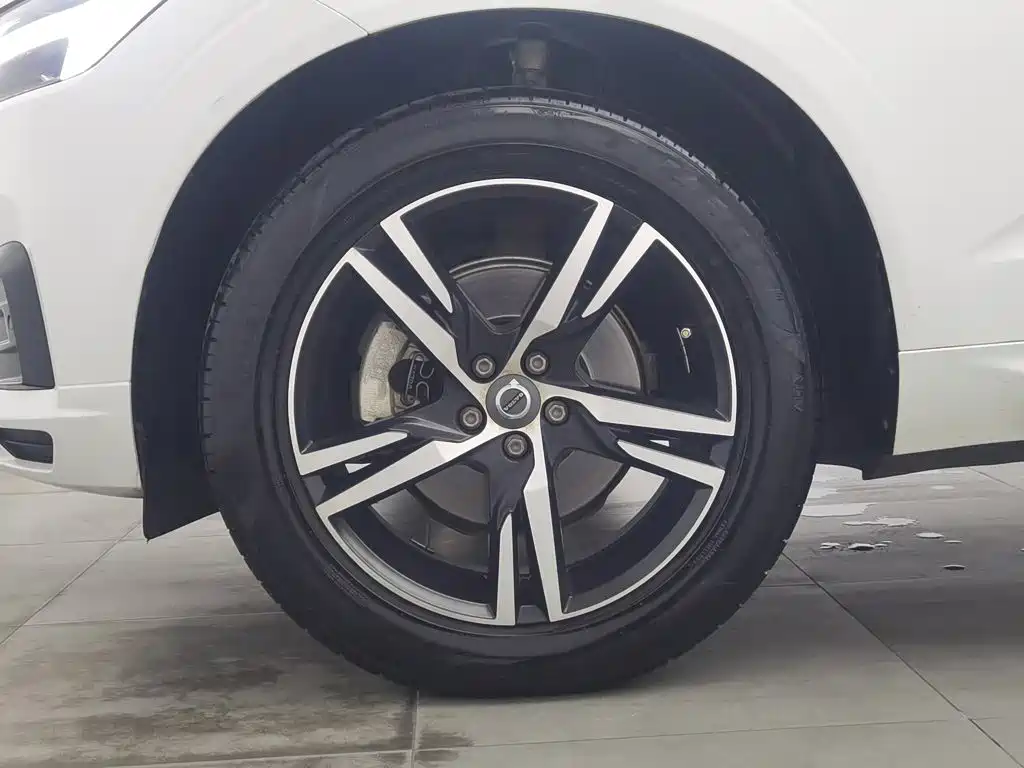 Volvo XC60 — миниатюра 17